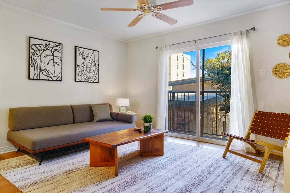 1422 Collier Street #214 Austin, TX 78704