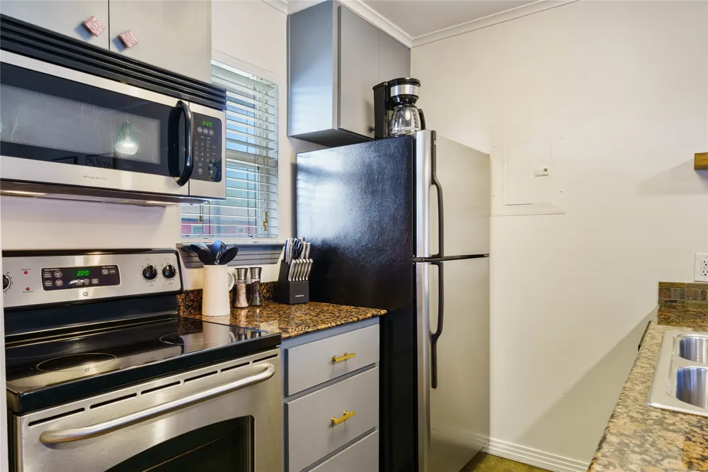 1422 Collier Street #214 Austin, TX 78704