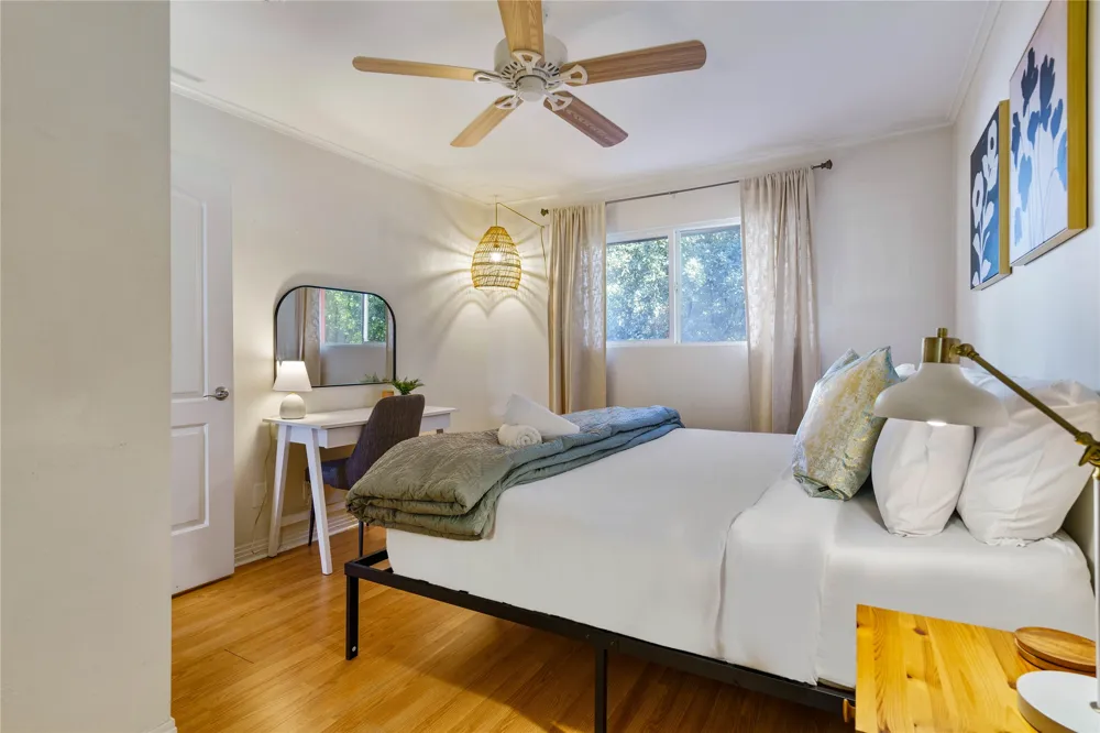 1422 Collier Street #214 Austin, TX 78704