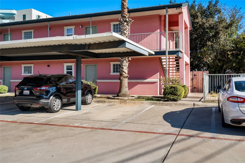 1422 Collier Street #214 Austin, TX 78704