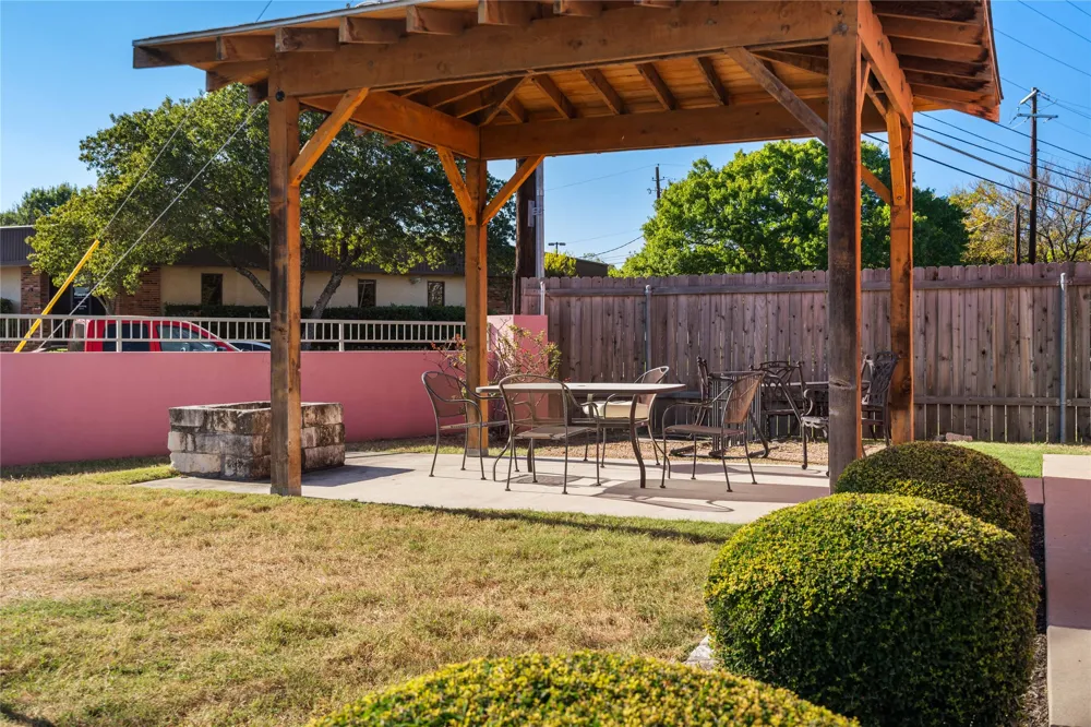 1422 Collier Street #214 Austin, TX 78704