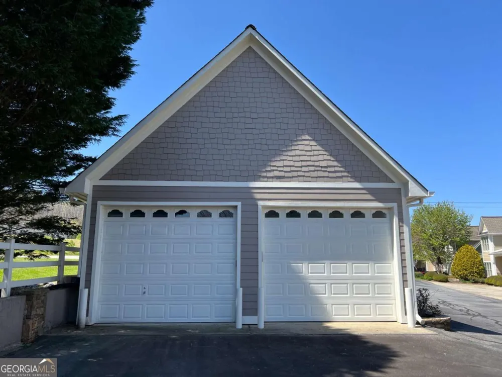 2261 Eastgate DR E Hiawassee, GA 30546