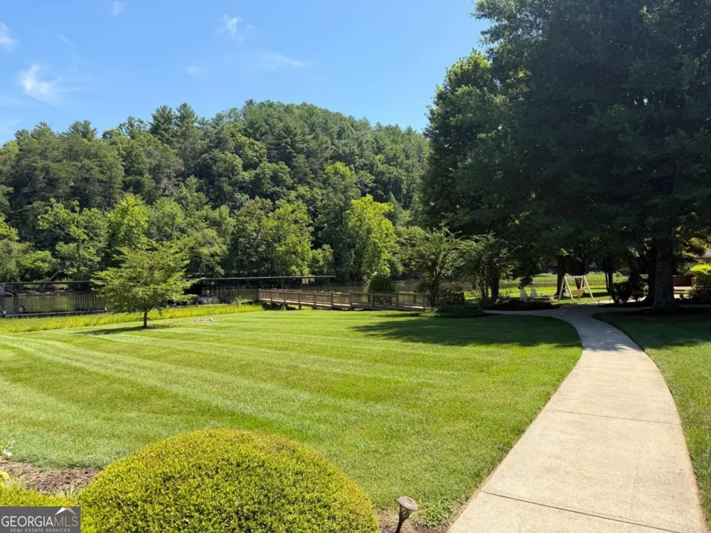 2261 Eastgate DR E Hiawassee, GA 30546