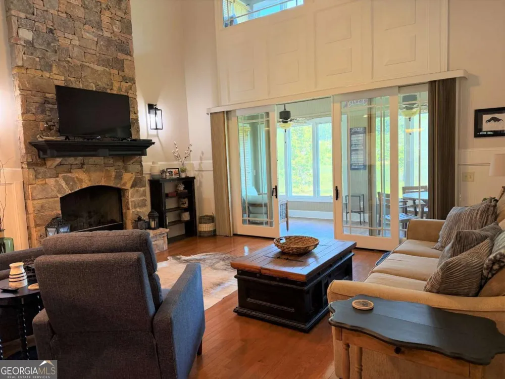 2261 Eastgate DR E Hiawassee, GA 30546