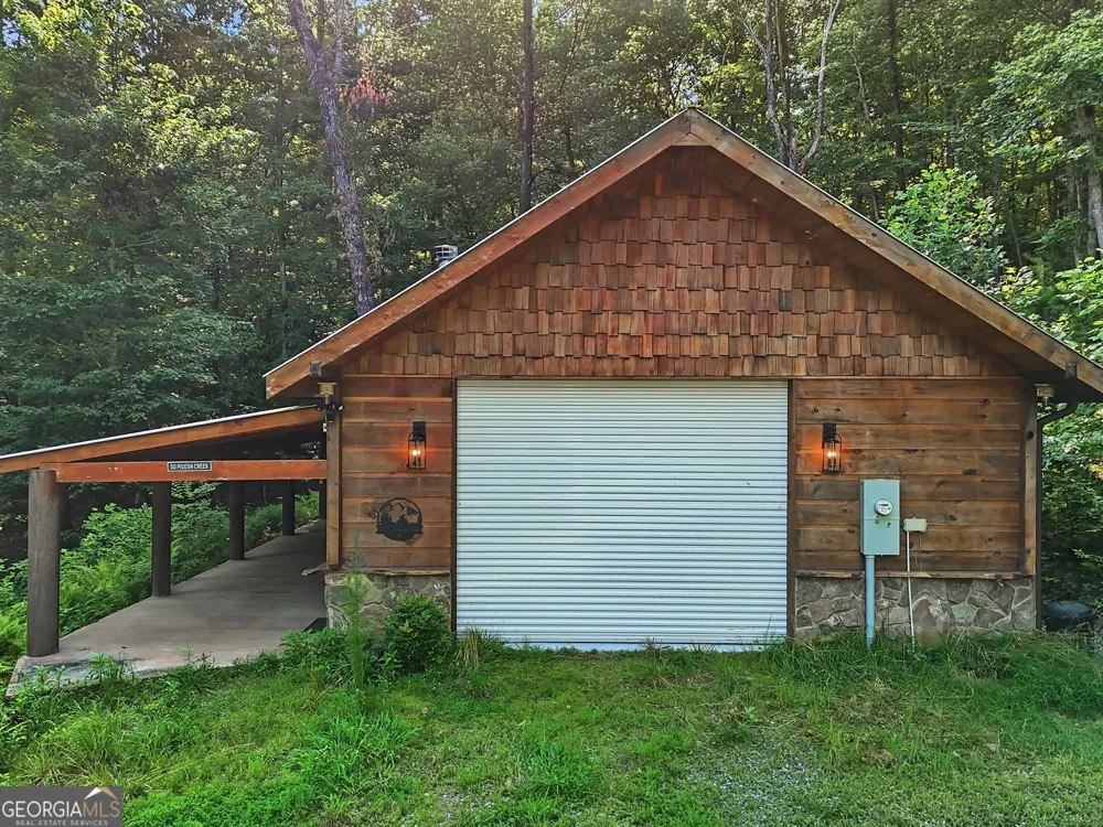 50 Pigeon Creek RD Blue Ridge, GA 30513