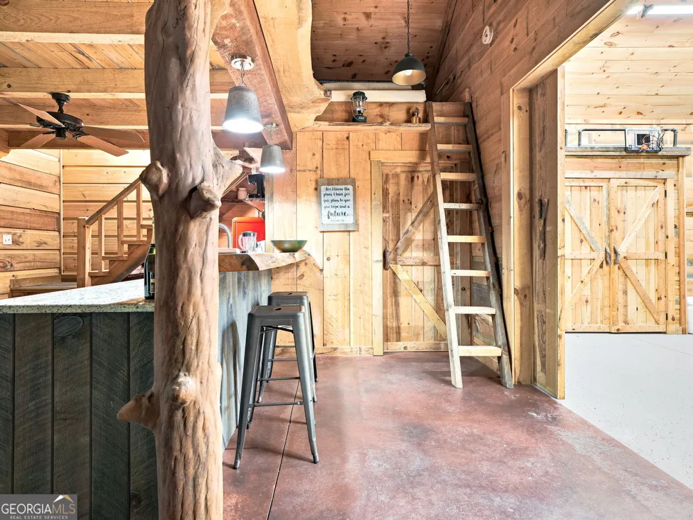 50 Pigeon Creek RD Blue Ridge, GA 30513