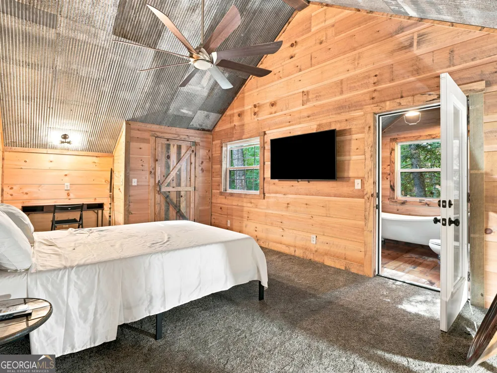 50 Pigeon Creek RD Blue Ridge, GA 30513