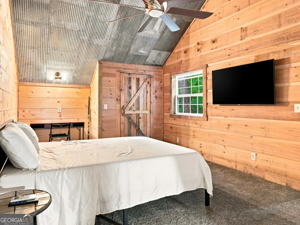 50 Pigeon Creek RD Blue Ridge, GA 30513