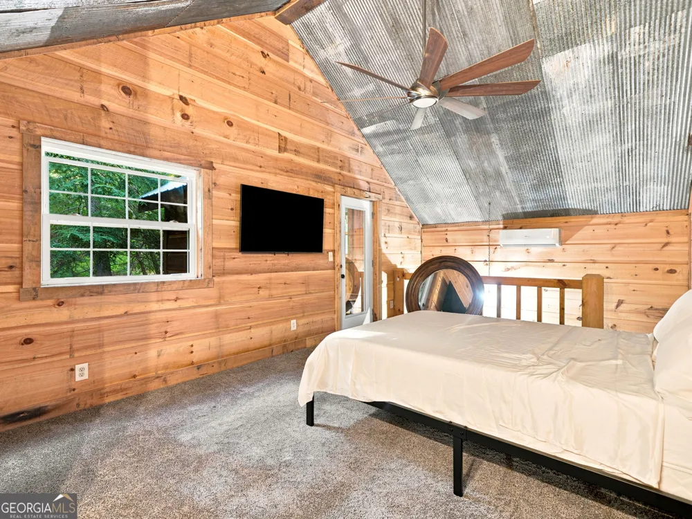 50 Pigeon Creek RD Blue Ridge, GA 30513