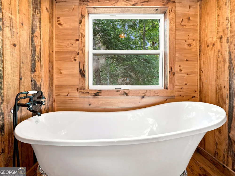 50 Pigeon Creek RD Blue Ridge, GA 30513