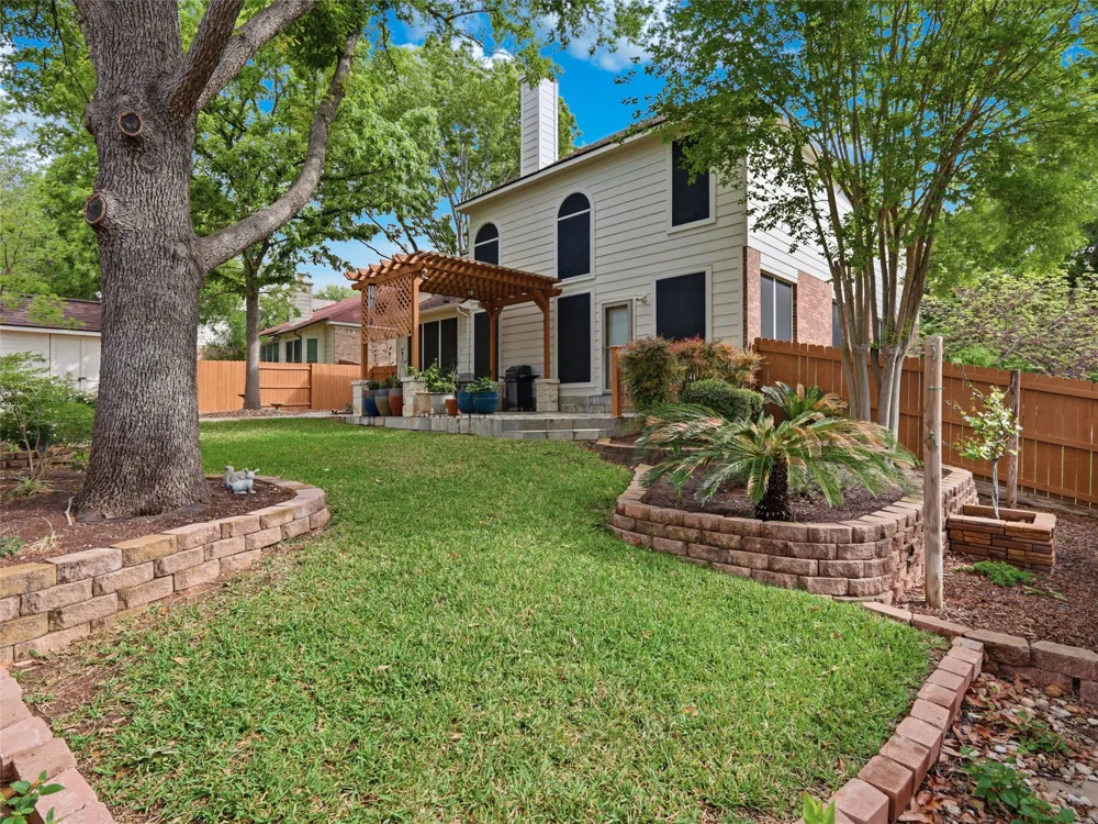 701 Moss Wood Schertz, TX 78154