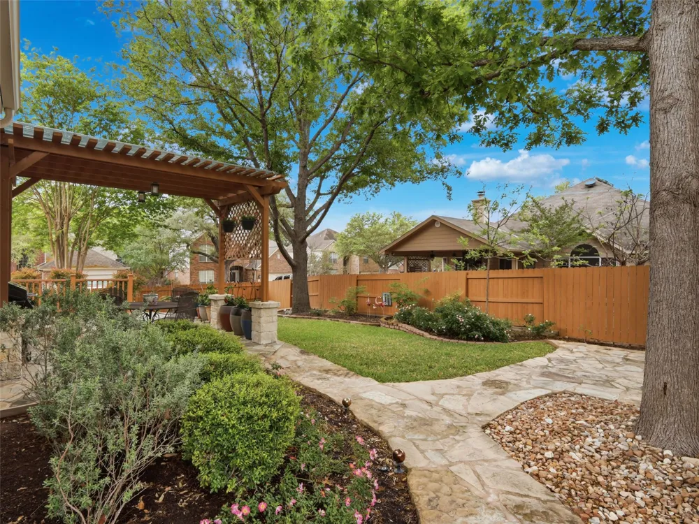 701 Moss Wood Schertz, TX 78154