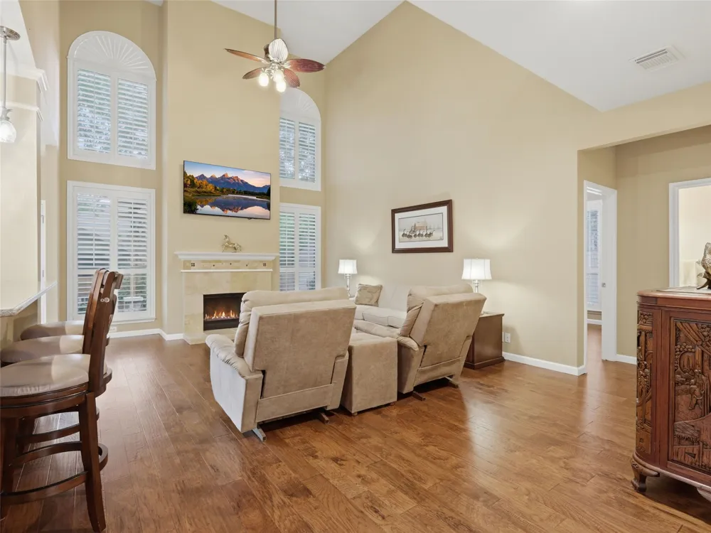 701 Moss Wood Schertz, TX 78154