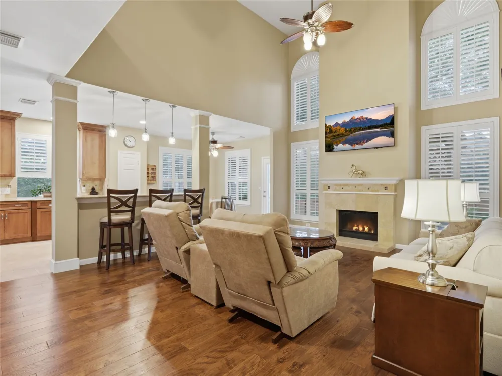 701 Moss Wood Schertz, TX 78154