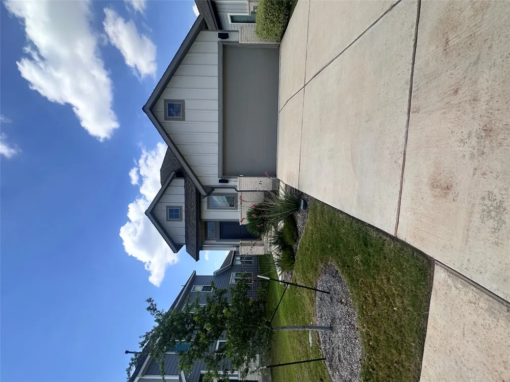 213 Los Olives Lane Liberty Hill, TX 78642