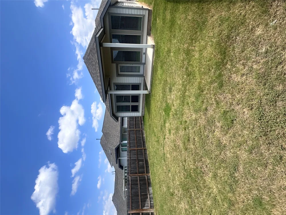 213 Los Olives Lane Liberty Hill, TX 78642