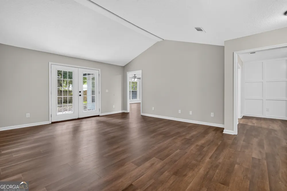 822 Lakeview CT Hinesville, GA 31313