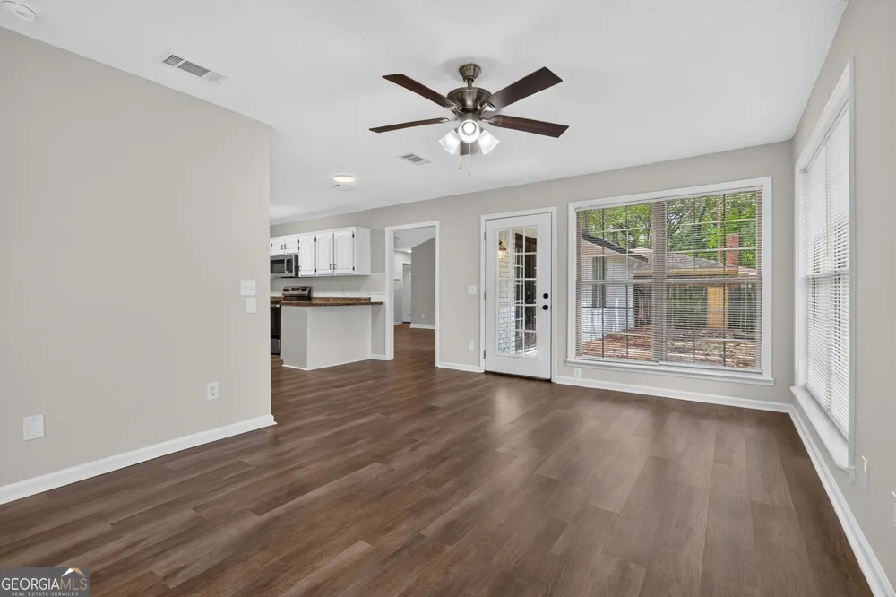 822 Lakeview CT Hinesville, GA 31313