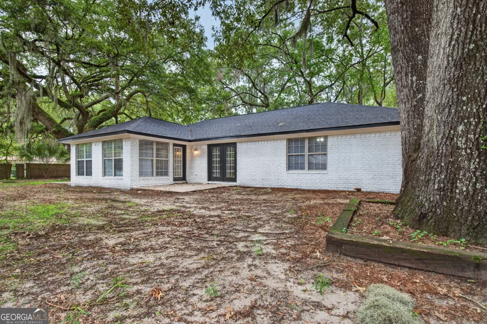 822 Lakeview CT Hinesville, GA 31313