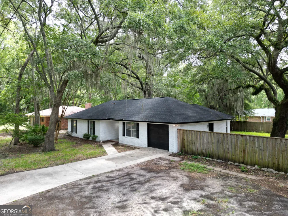 822 Lakeview CT Hinesville, GA 31313