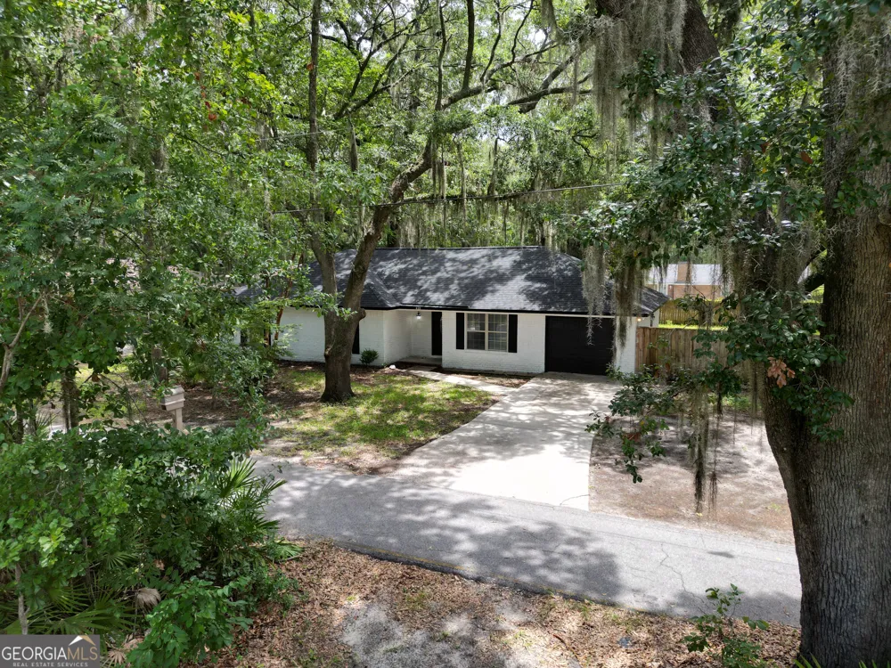 822 Lakeview CT Hinesville, GA 31313