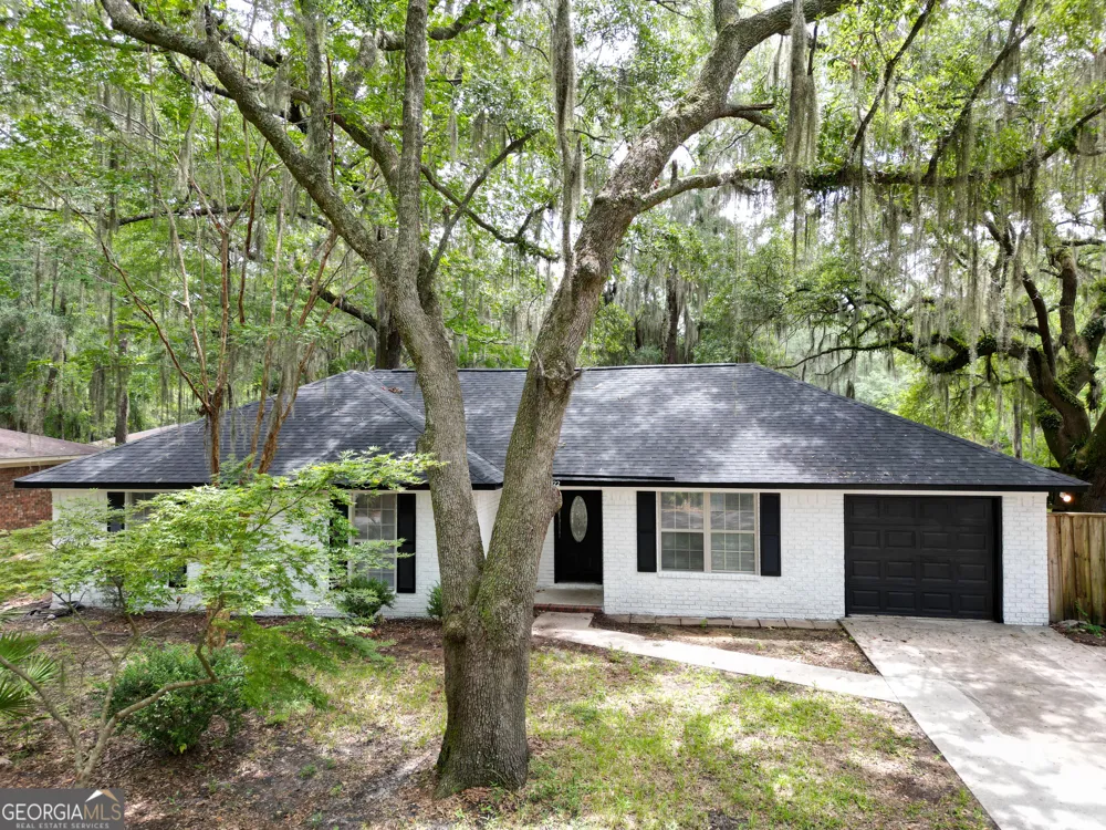 822 Lakeview CT Hinesville, GA 31313