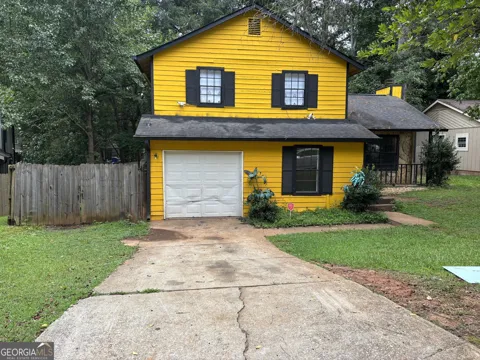 1036 Mainstreet Lake DR