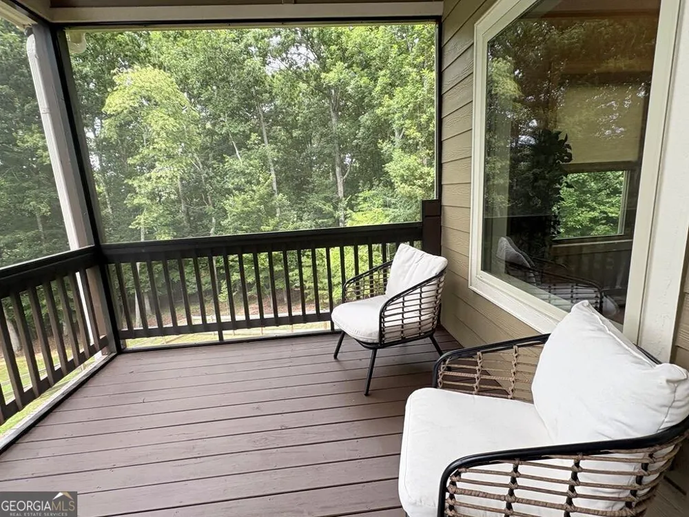 2068 Gallatin RD Young Harris, GA 30582