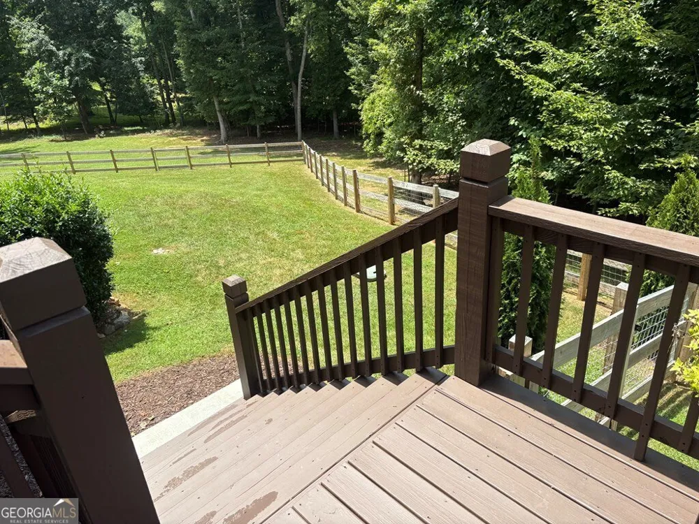 2068 Gallatin RD Young Harris, GA 30582