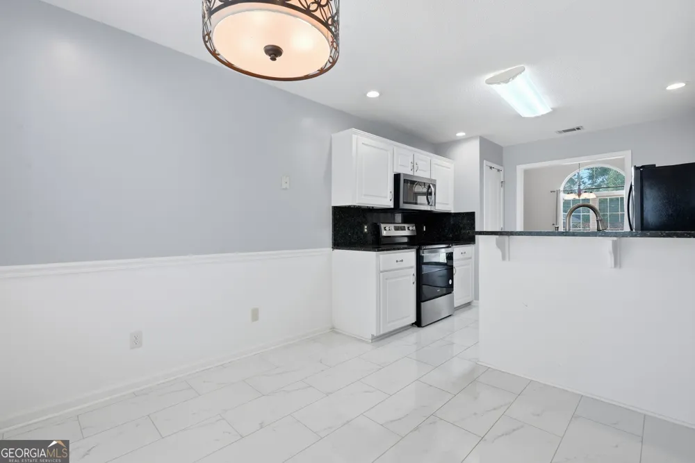 197 Young WAY Richmond Hill, GA 31324