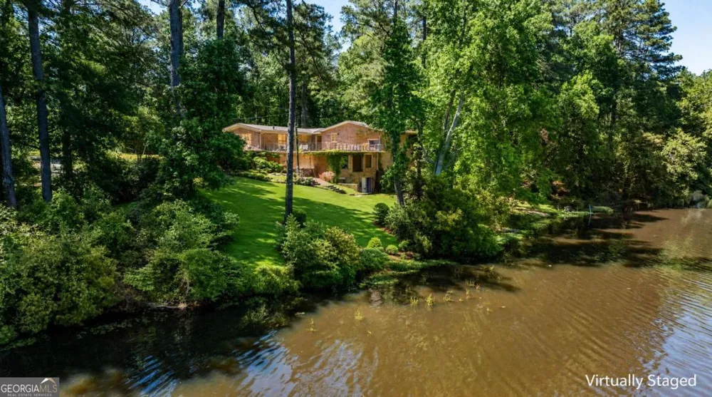 8 Canterbury DR Newnan, GA 30263