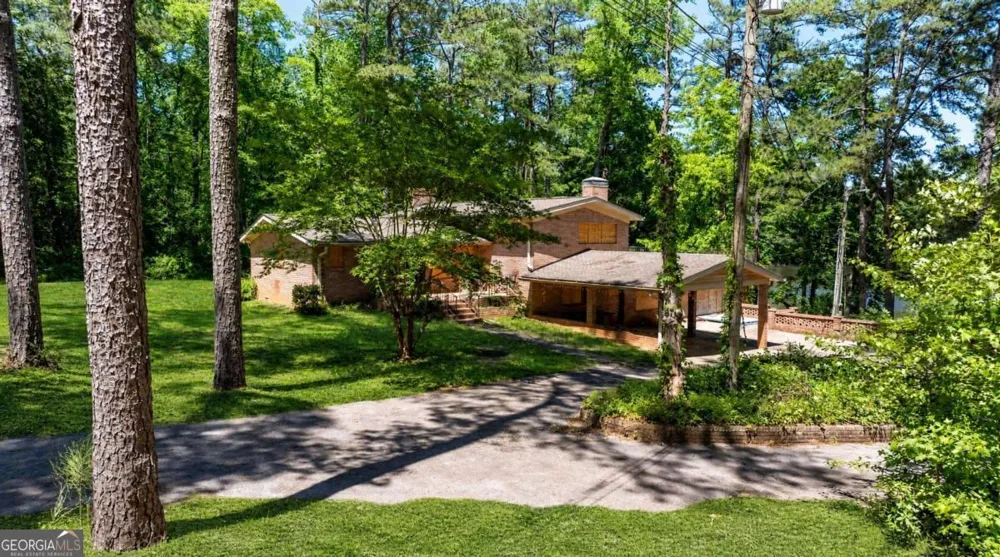 8 Canterbury DR Newnan, GA 30263