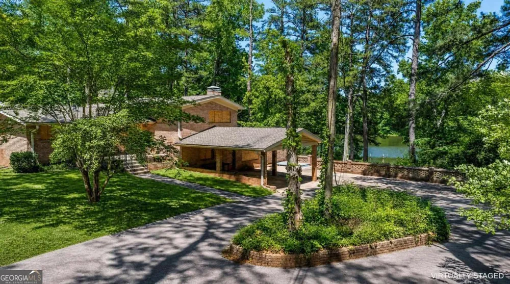 8 Canterbury DR Newnan, GA 30263