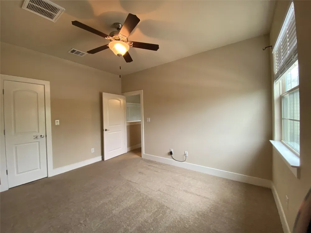 351 Madison Oaks Avenue #3B Georgetown, TX 78626