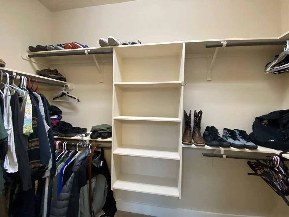 351 Madison Oaks Avenue #3B Georgetown, TX 78626