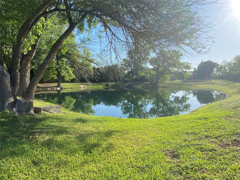 351 Madison Oaks Avenue #3B Georgetown, TX 78626