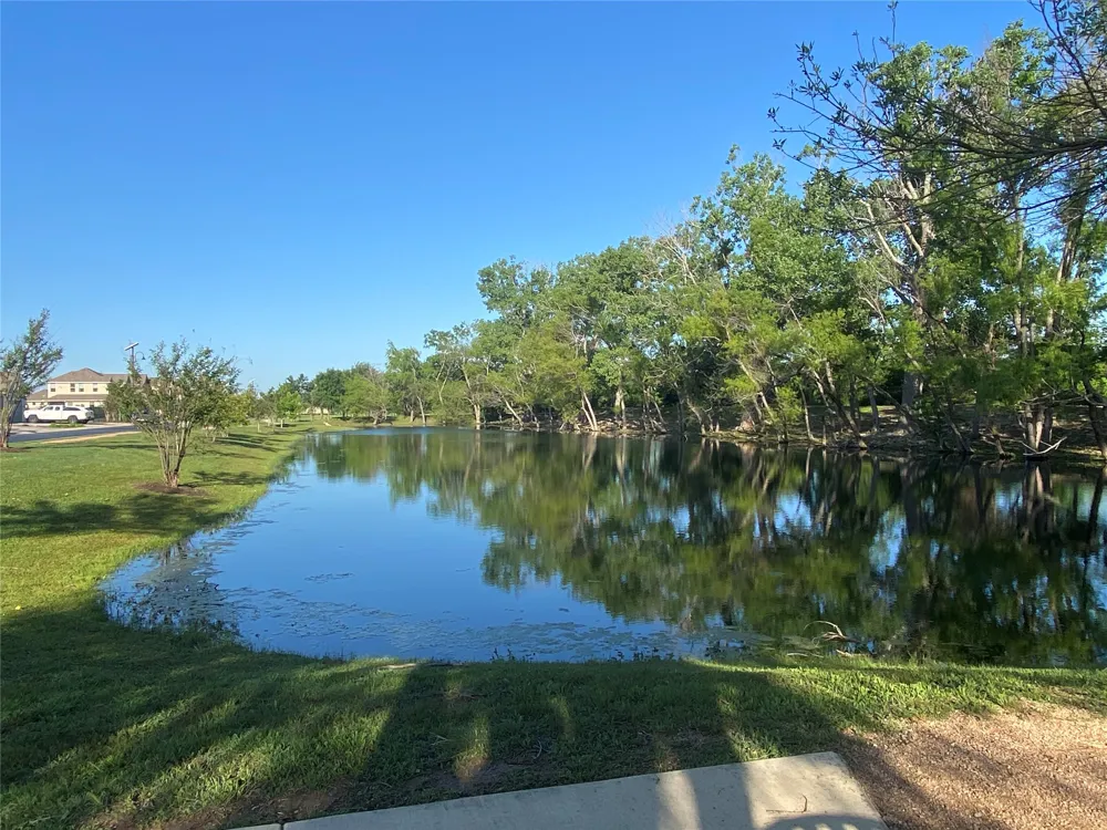 351 Madison Oaks Avenue #3B Georgetown, TX 78626