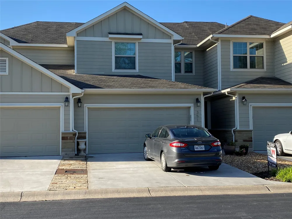 351 Madison Oaks Avenue #3B Georgetown, TX 78626