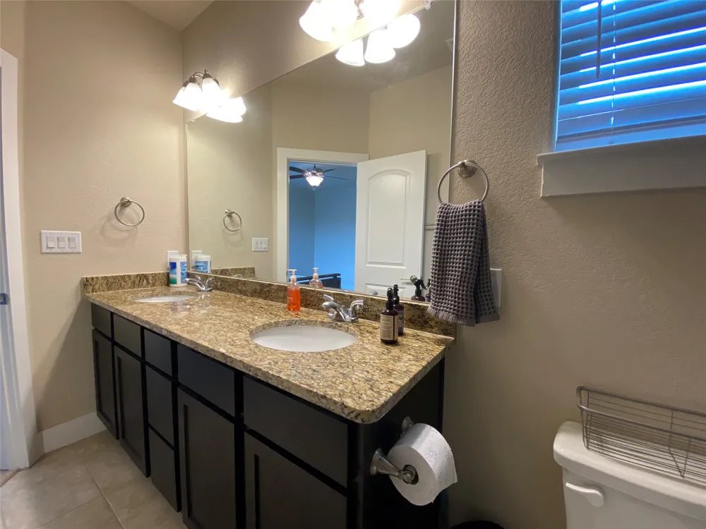 351 Madison Oaks Avenue #3B Georgetown, TX 78626