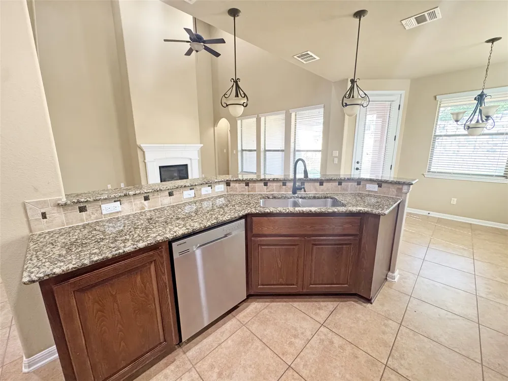 14312 SENIA Bend Austin, TX 78738