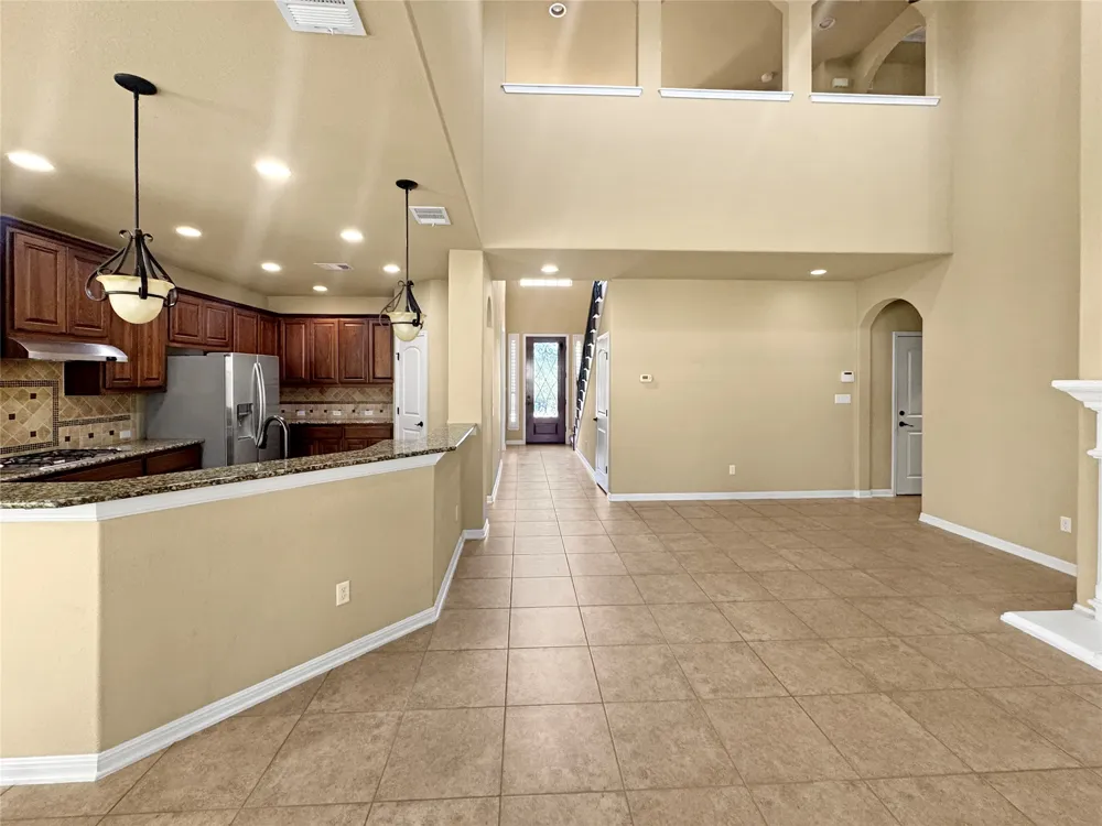 14312 SENIA Bend Austin, TX 78738