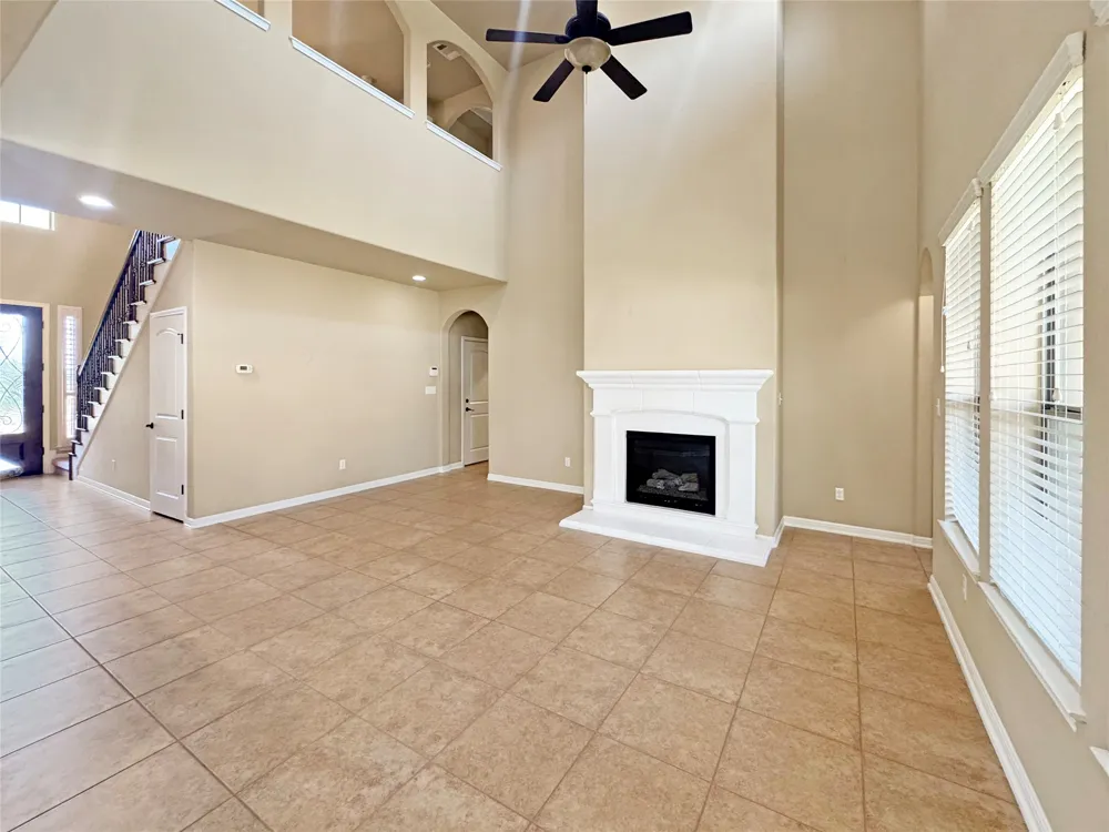 14312 SENIA Bend Austin, TX 78738