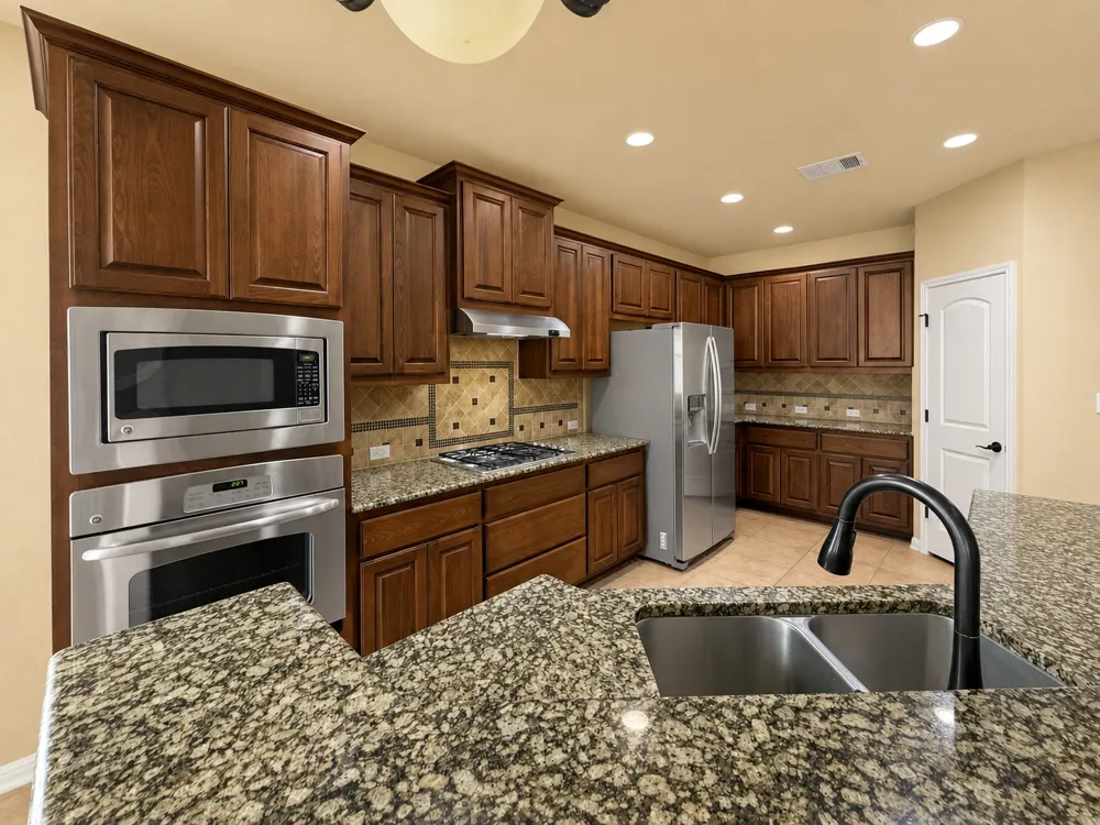 14312 SENIA Bend Austin, TX 78738