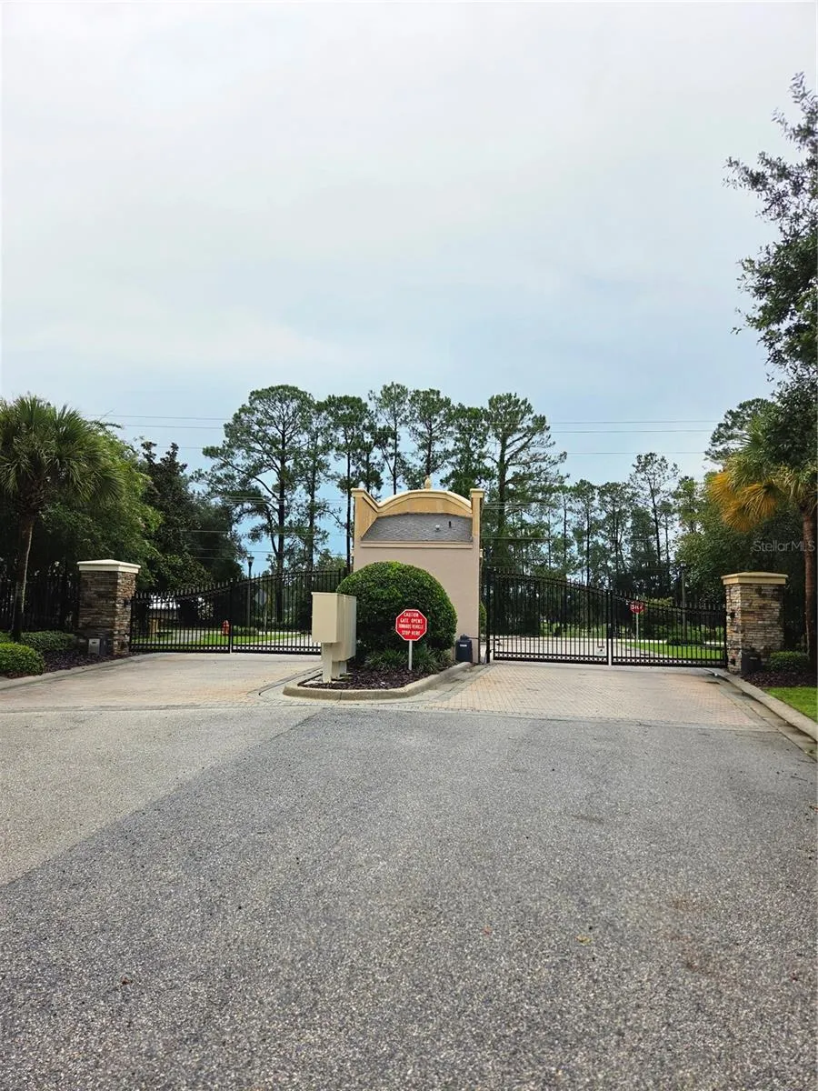 CYPRESS TRACE BOULEVARD Lakeland, FL 33809