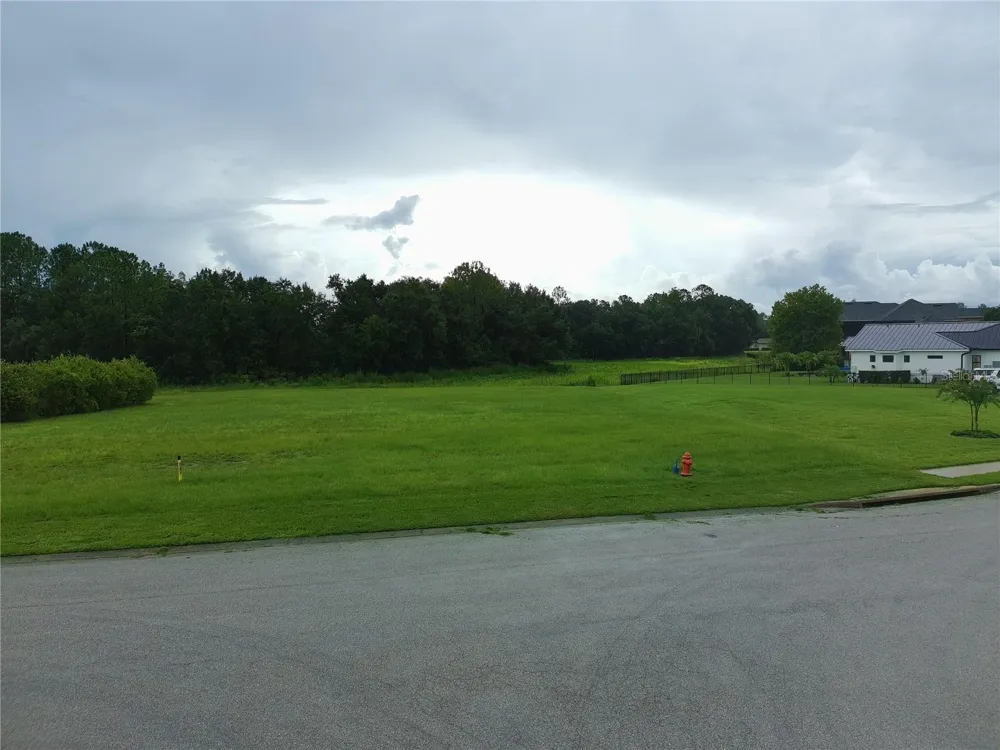CYPRESS TRACE BOULEVARD Lakeland, FL 33809