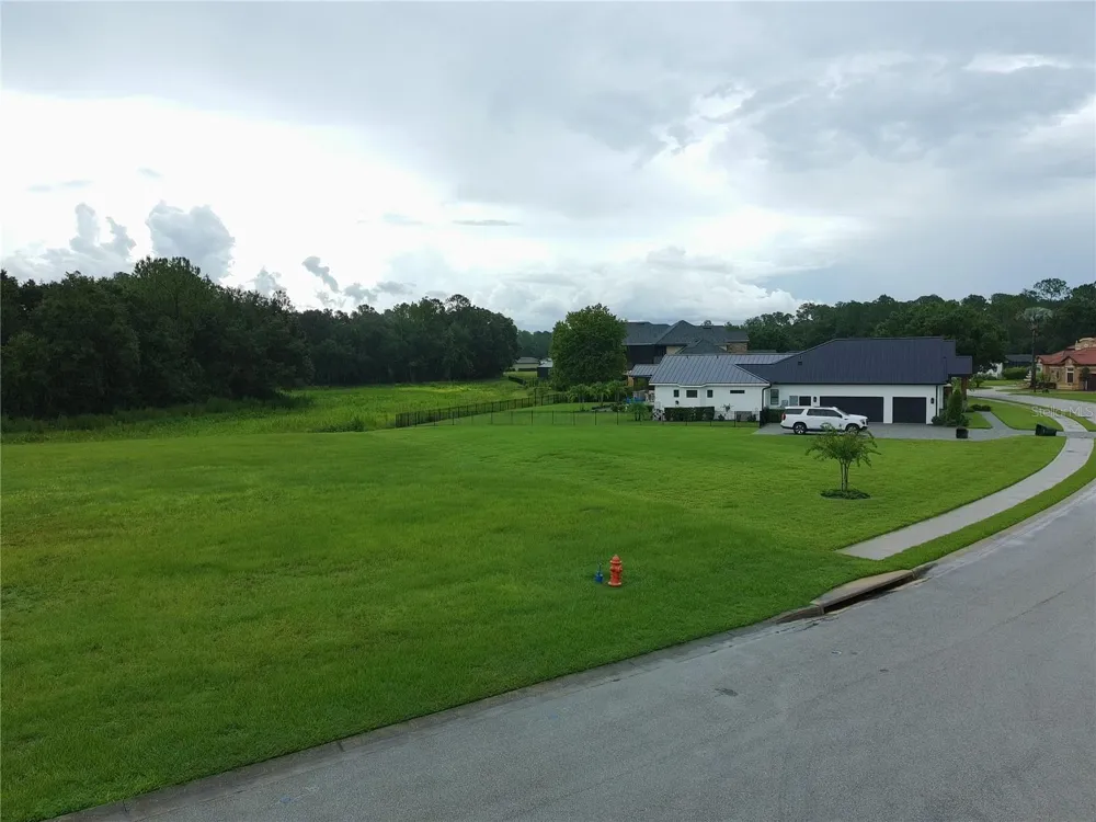 CYPRESS TRACE BOULEVARD Lakeland, FL 33809