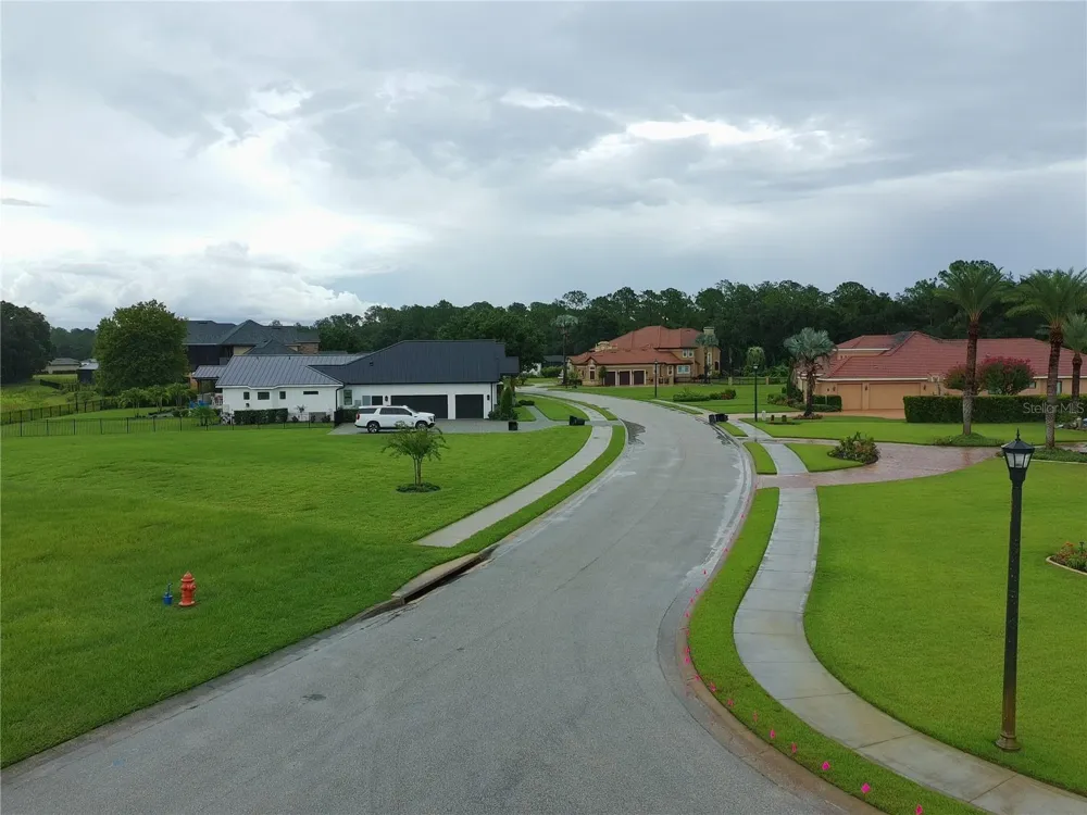 CYPRESS TRACE BOULEVARD Lakeland, FL 33809