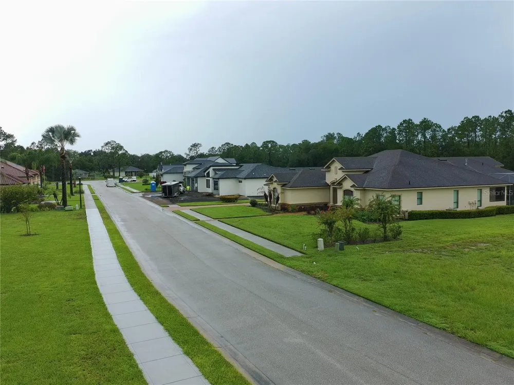 CYPRESS TRACE BOULEVARD Lakeland, FL 33809