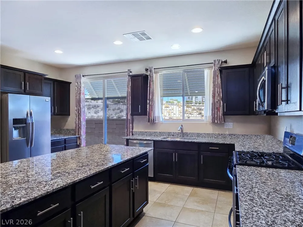 2736 Brinkley Manor Street Laughlin, NV 89029
