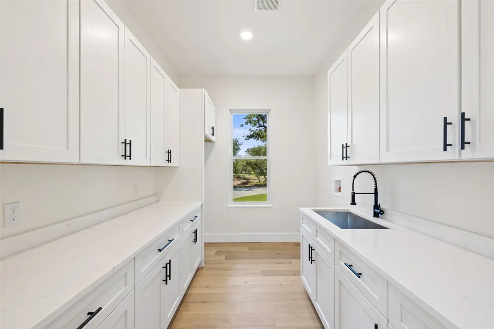 765 Legacy Hills Drive Johnson City, TX 78636